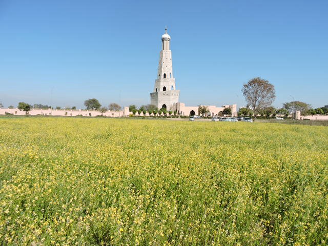 Popular place to visit in Punjab, fateh burj Mohali